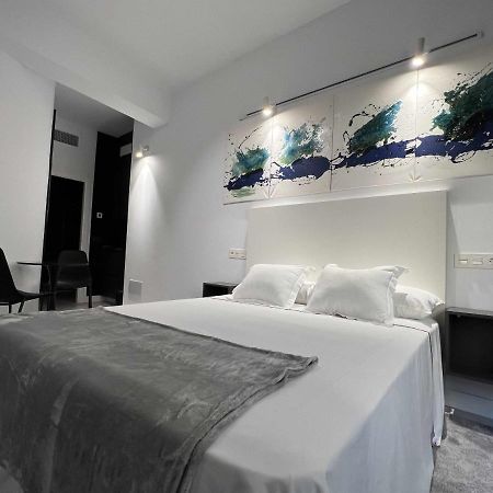 Апартаменты Dama Modern & Luxury Малага Экстерьер фото